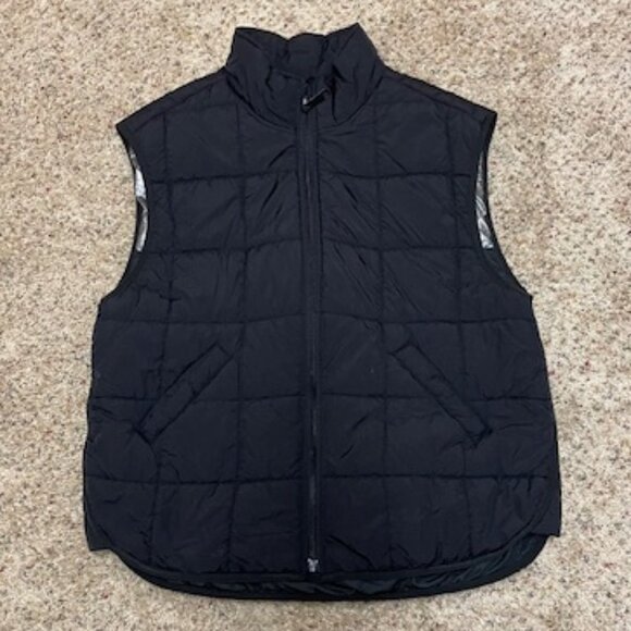 Woman’s Lightweight Puffer Vest - M - Picture 1 of 3